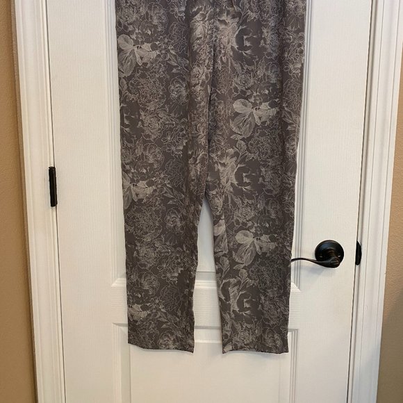 NWOT Silky Gray Floral Xhilaration Sleepwear Pants size Medium - Picture 4 of 11